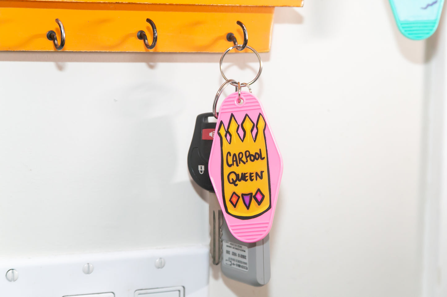 Carpool Queen Motel-style Keychain